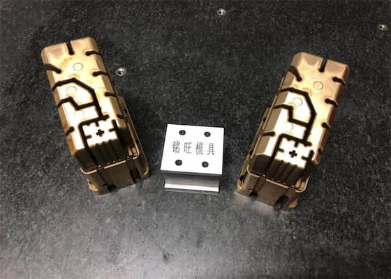 718H 738H ইনজেকশন ছাঁচনির্মাণ 5 অক্ষ CNC ছাঁচ উপাদান সন্নিবেশ